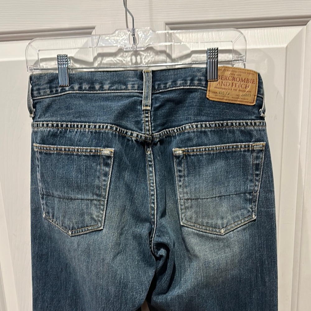 Abercrombie & Fitch Men's 1892 Blue Flare Jeans with zippered front 30x32 - Picture 5 of 11